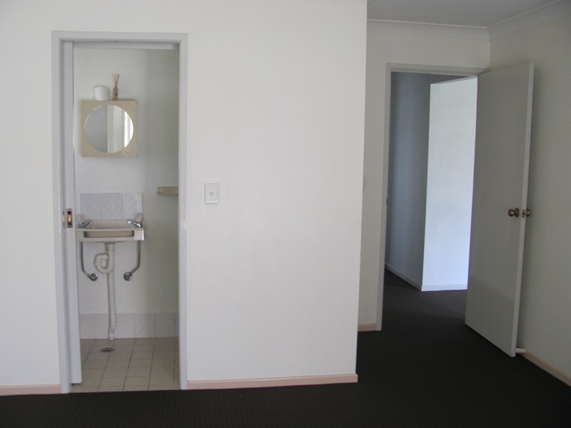 28 VALENCIA WAY, Slacks Creek QLD 4127