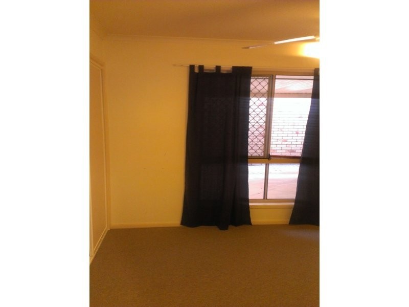 5 Oakwood Drive, Waterford West QLD 4133