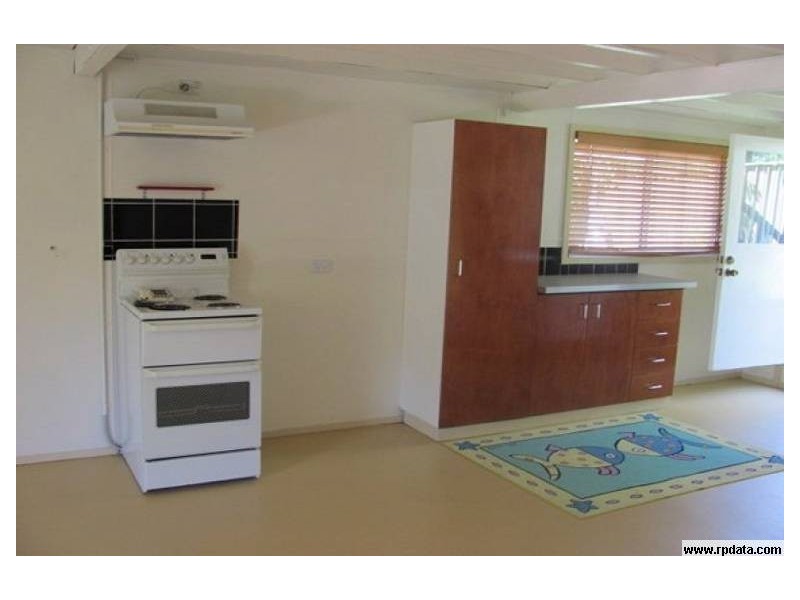 20 Ashvale Street, Kingston QLD 4114