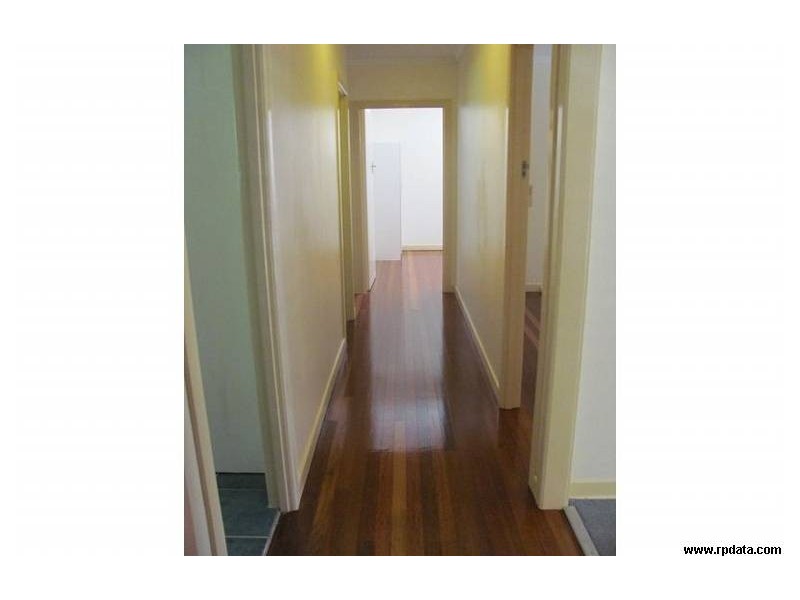 20 Ashvale Street, Kingston QLD 4114