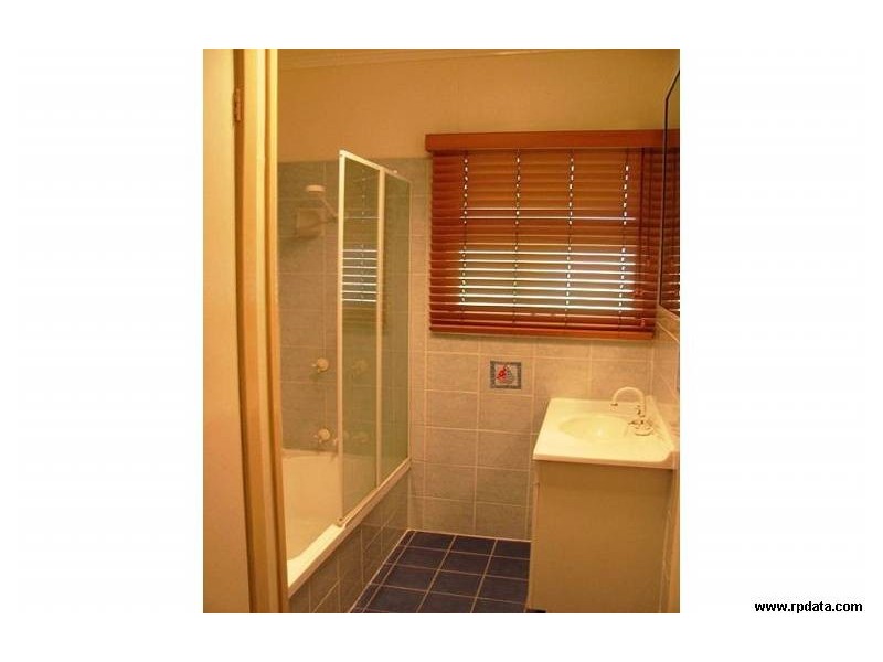 20 Ashvale Street, Kingston QLD 4114