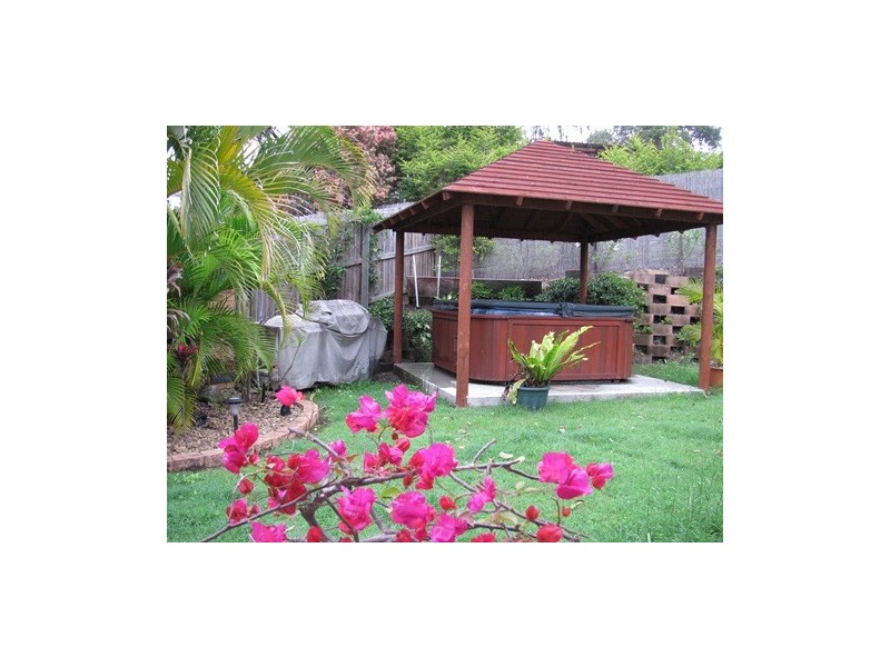 Mount Warren Park QLD 4207