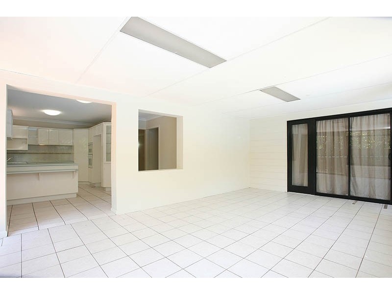 484 SPRINGWOOD RD, Daisy Hill QLD 4127