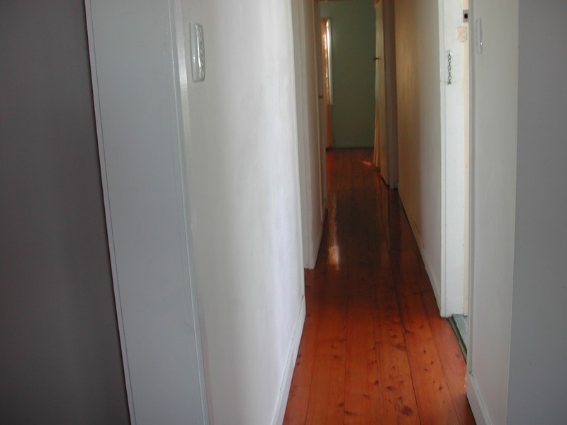 98 Goss Rd, Virginia QLD 4014