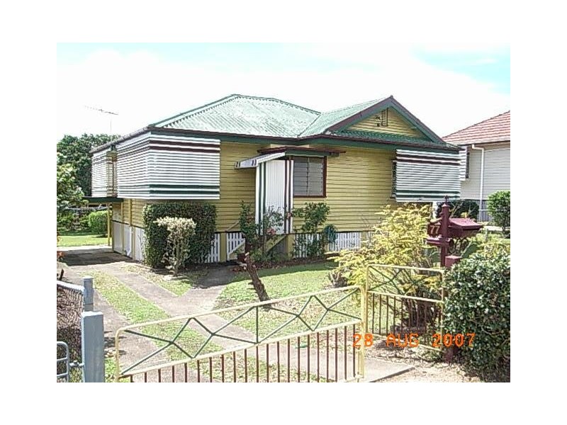 77 Mylne Street, Chermside QLD 4032