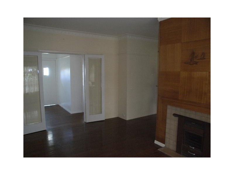 43 Old Dayboro Rd, Petrie QLD 4502