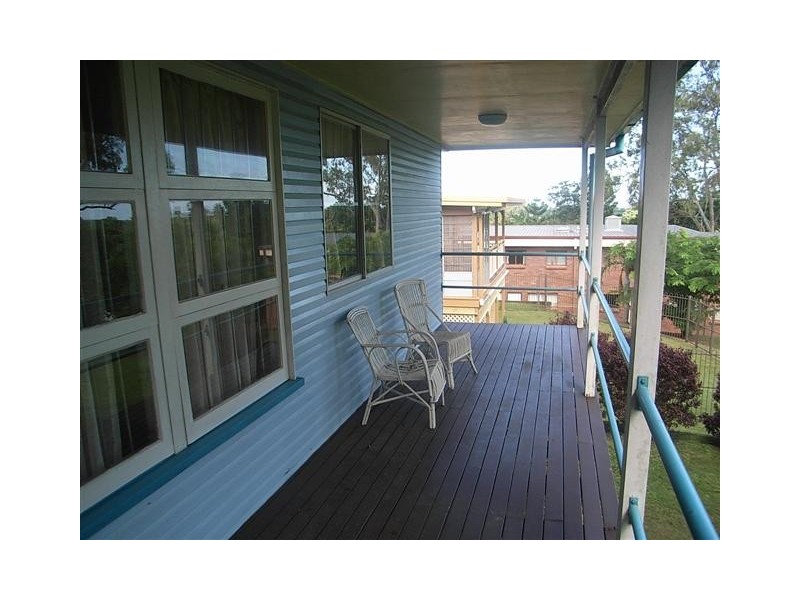 43 Old Dayboro Rd, Petrie QLD 4502