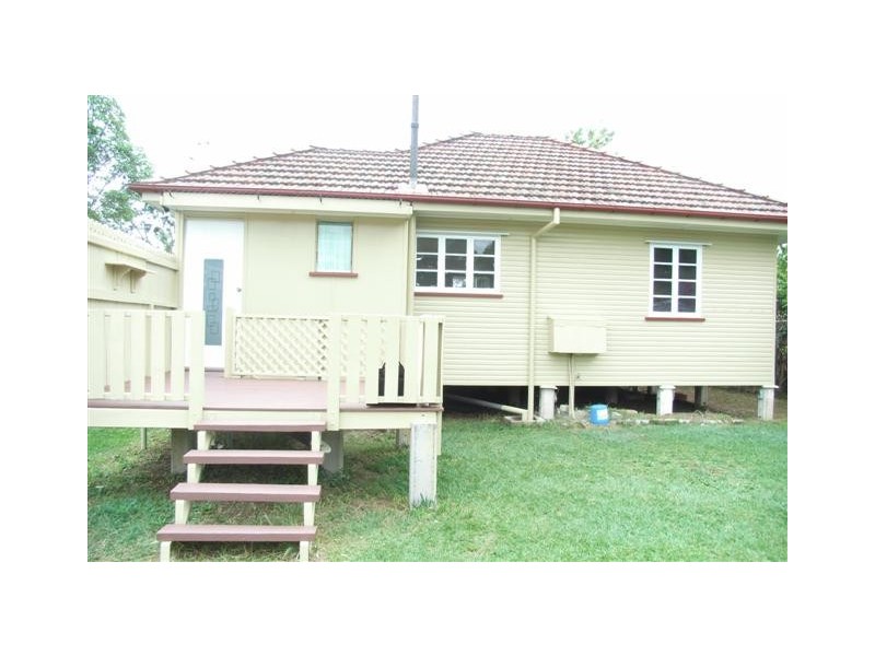 64 Queenstown Ave, Boondall QLD 4034