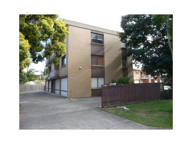 2/8 Bassano St, Zillmere QLD 4034