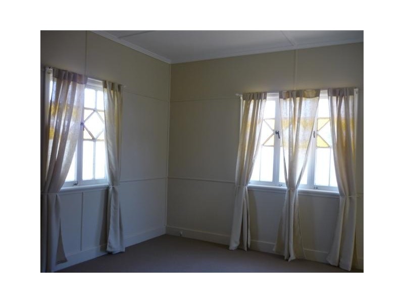 75 Albury Street, Deagon QLD 4017