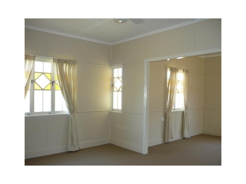 75 Albury Street, Deagon QLD 4017