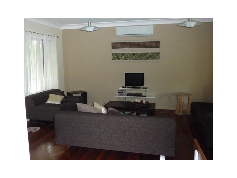 645 Robinson Rd West, Aspley QLD 4034