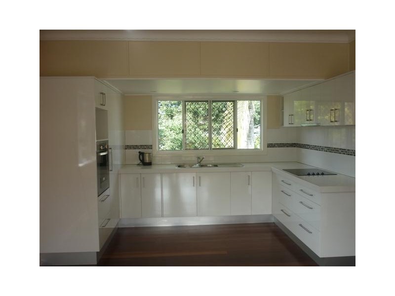 5 Overlea St, Nudgee QLD 4014