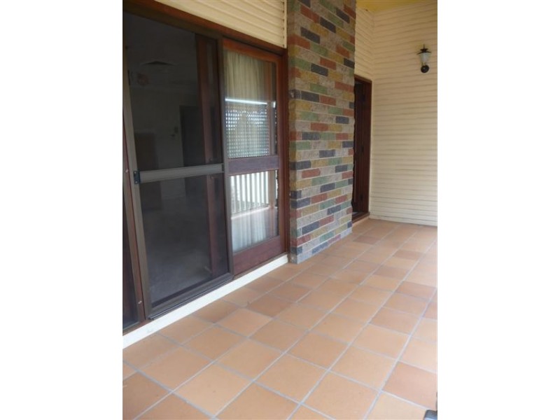 8 Binowee St, Aspley QLD 4034