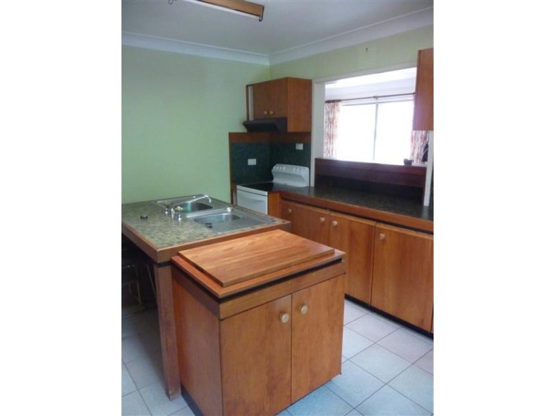 8 Binowee St, Aspley QLD 4034