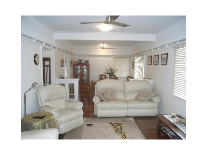 33 High Street, Geebung QLD 4034