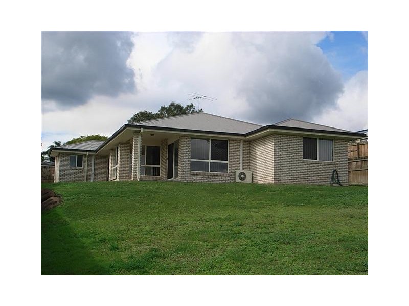9 Lagoona Court, Churchill QLD 4305
