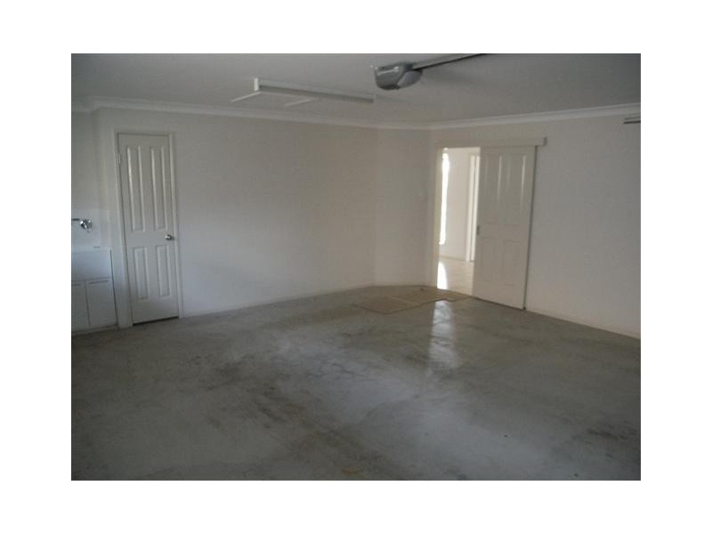 9 Lagoona Court, Churchill QLD 4305