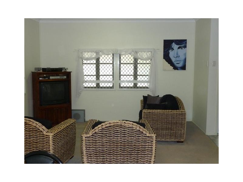 70 Smith Street, Deagon QLD 4017