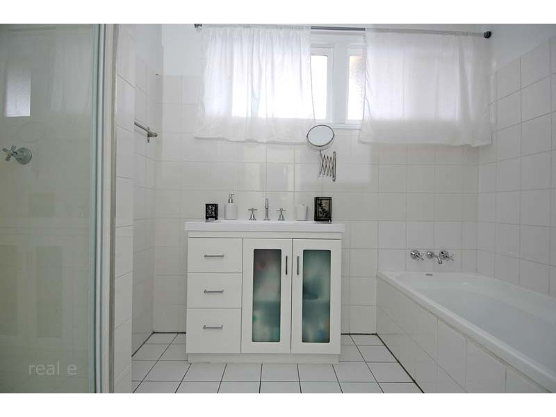 236 Ellison Rd, Geebung QLD 4034