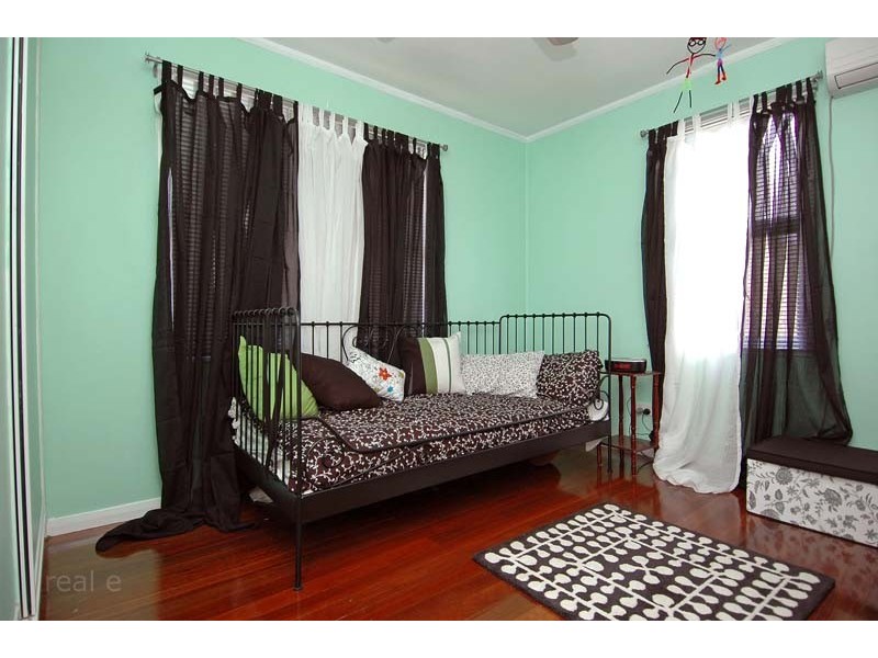 236 Ellison Rd, Geebung QLD 4034