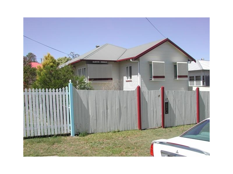 17 Alleena Street, Chermside QLD 4032