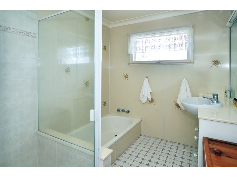 8 Binowee Street, Aspley QLD 4034