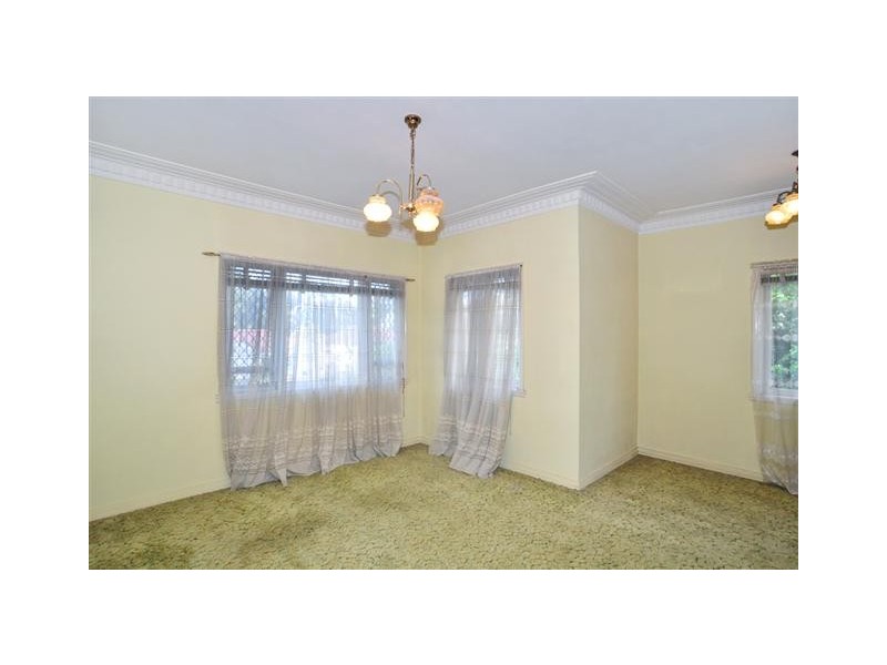 18 Simla Avenue, Geebung QLD 4034