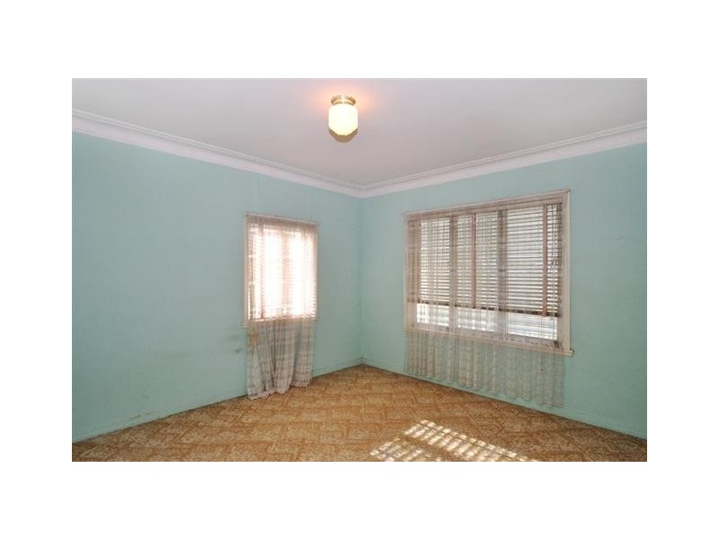 18 Simla Avenue, Geebung QLD 4034