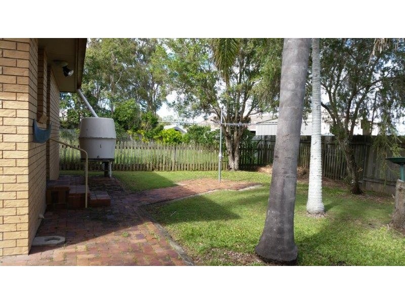 28 Warrego Drive, Point Vernon QLD 4655
