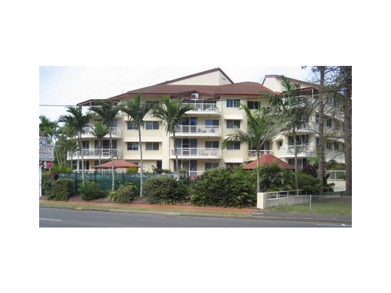 17/451-452 Charlton Esplanade, Torquay QLD 4655