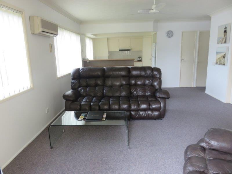 17/451-452 Charlton Esplanade, Torquay QLD 4655