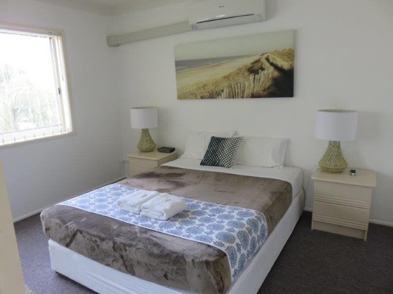 17/451-452 Charlton Esplanade, Torquay QLD 4655