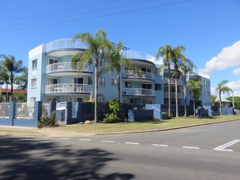 9/458 Esplanade, Torquay QLD 4655
