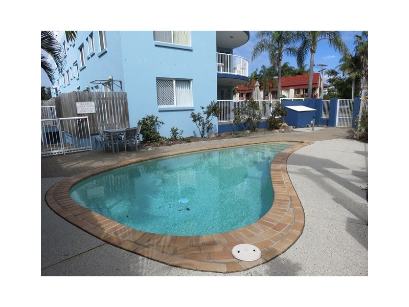 9/458 Esplanade, Torquay QLD 4655