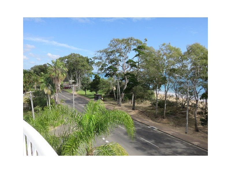 9/458 Esplanade, Torquay QLD 4655
