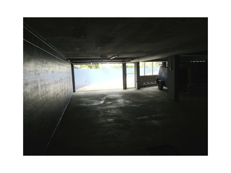 9/458 Esplanade, Torquay QLD 4655