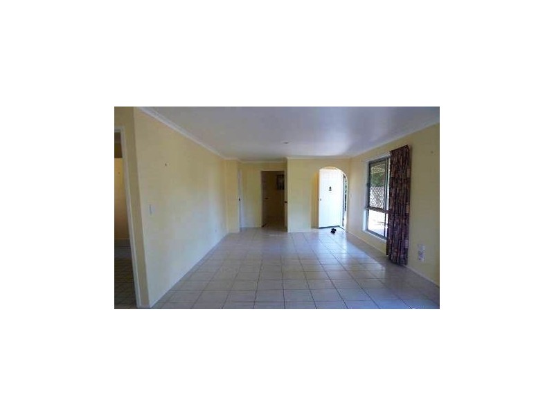5 Delrose Court, Toogoom QLD 4655