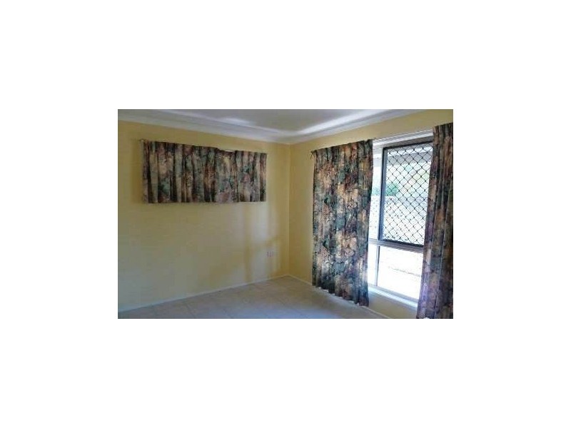 5 Delrose Court, Toogoom QLD 4655