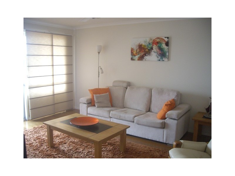 12/13-15 Pulgul Street, Urangan QLD 4655