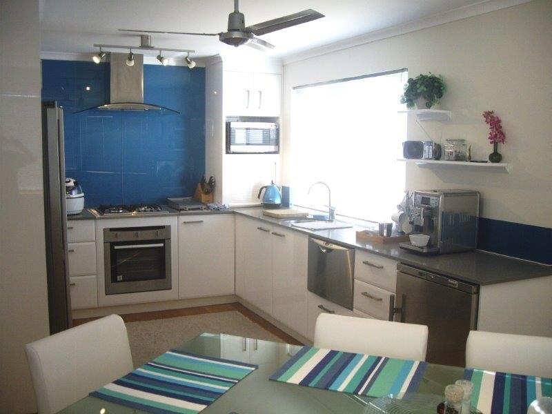 12/13-15 Pulgul Street, Urangan QLD 4655