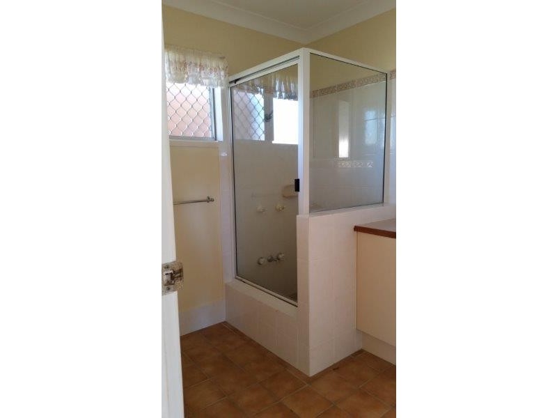35 Hillcrest Avenue, Scarness QLD 4655