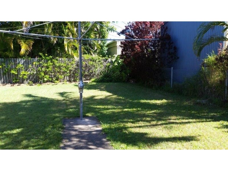 35 Hillcrest Avenue, Scarness QLD 4655