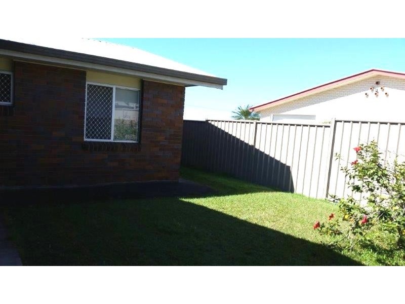 35 Hillcrest Avenue, Scarness QLD 4655