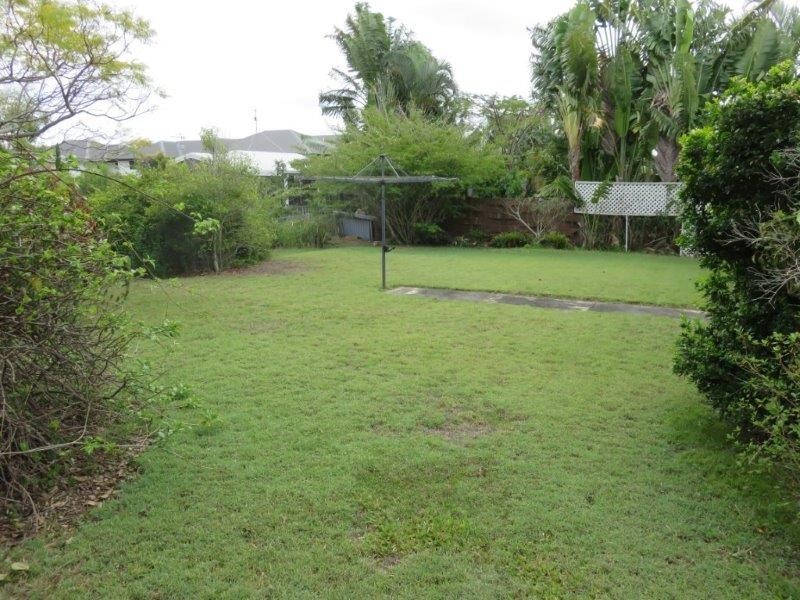 11 Clarke Street, Pialba QLD 4655