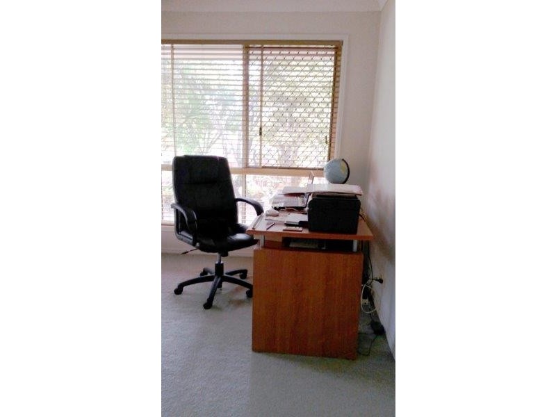 5 Kathleen Cres, Wondunna QLD 4655