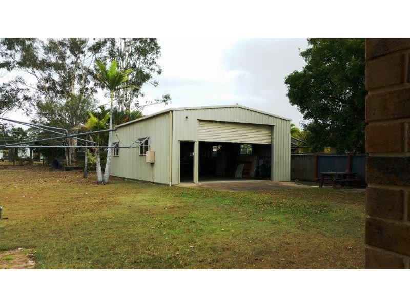 5 Kathleen Cres, Wondunna QLD 4655