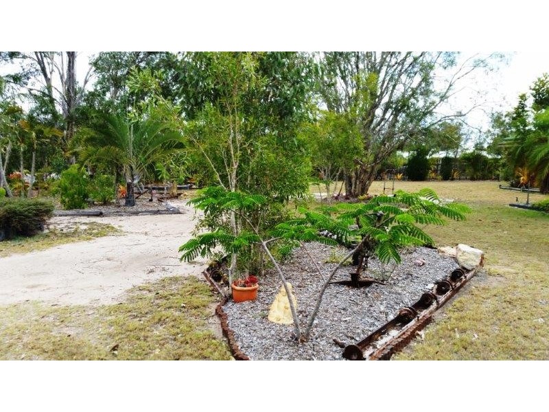 5 Kathleen Cres, Wondunna QLD 4655