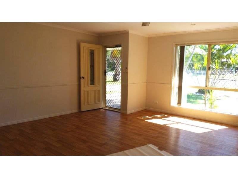 73 EXETER STREET, Torquay QLD 4655