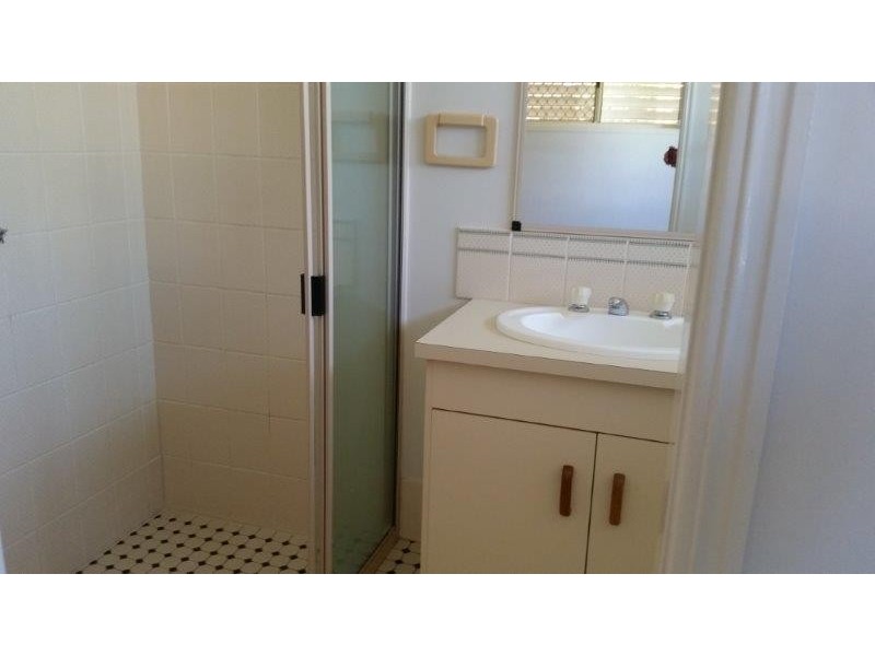 73 EXETER STREET, Torquay QLD 4655